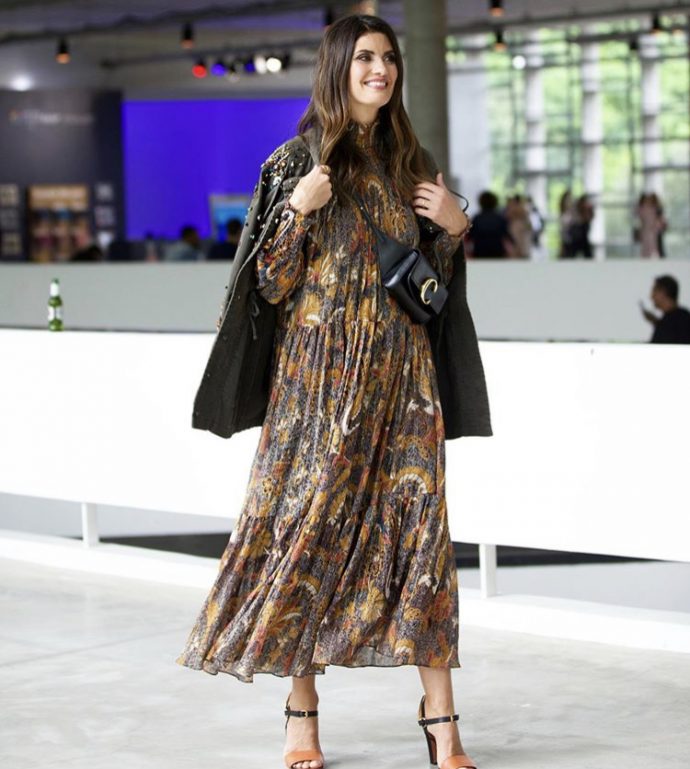 Isabella Fiorentino usa vestido hippie chic no SPFW