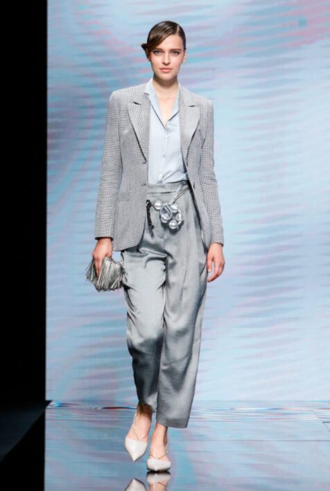 Tendência franjas: Clutch de franjas - Milan Fashion Week Giorgio Armani