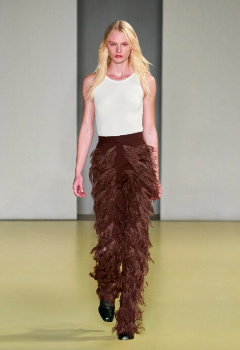 Tendência Franjas: Calça de franjas - Salvatore Ferragamo