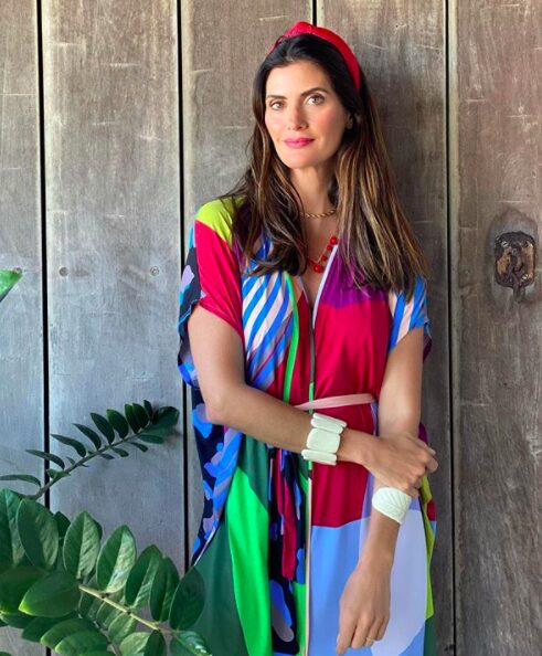 Acessórios coloridos em looks estampado - Isabella Fiorentino